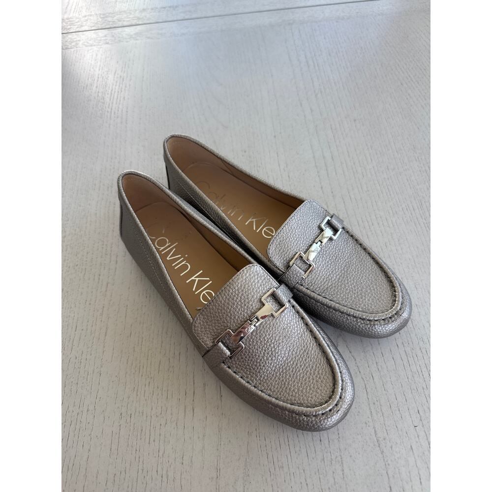 Calvin Klein Women's Leanna Loafer Flat Shoes Pewter Old Money Quiet Luxury